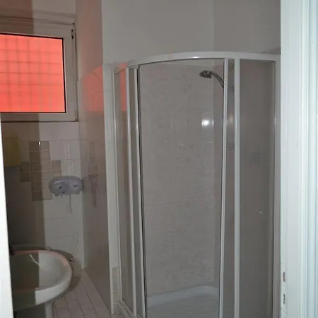 Отель Riviera 3*