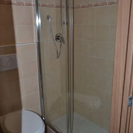 Отель Riviera 3*
