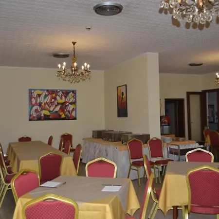 Riviera Отель 3*